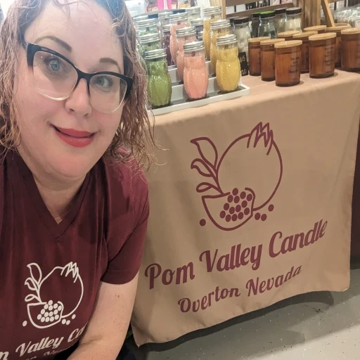 Pom Valley Candle logo