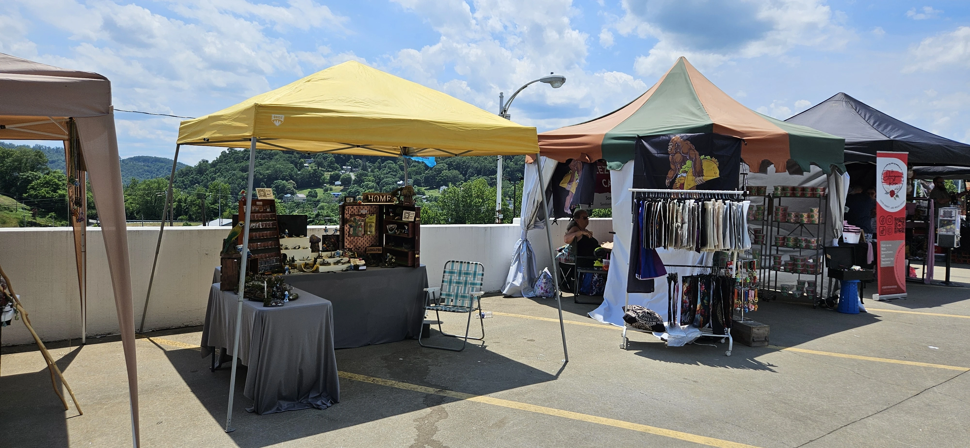 Lidscapes booth setup 1