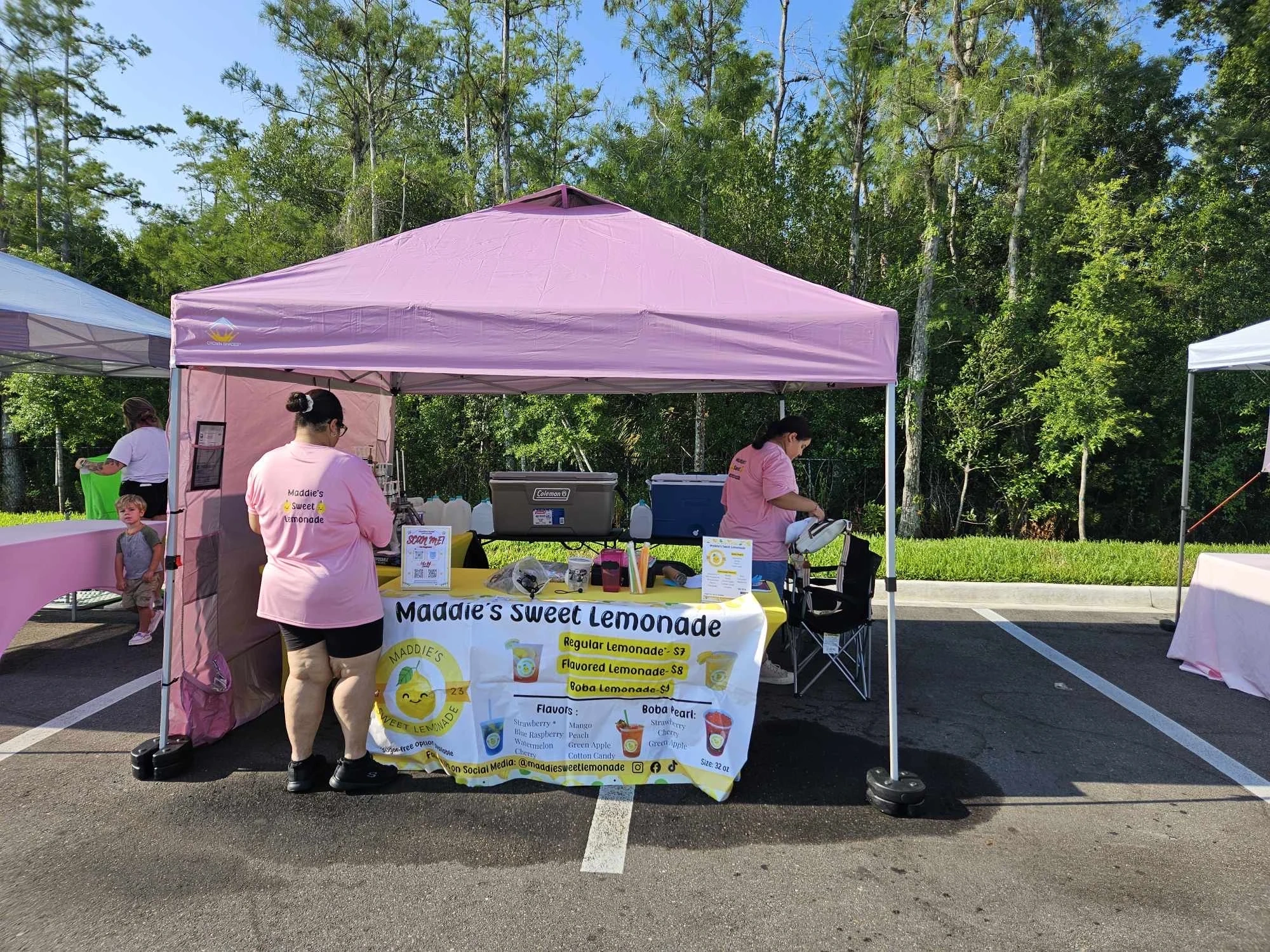 Maddie’s Sweet Lemonade booth setup 2