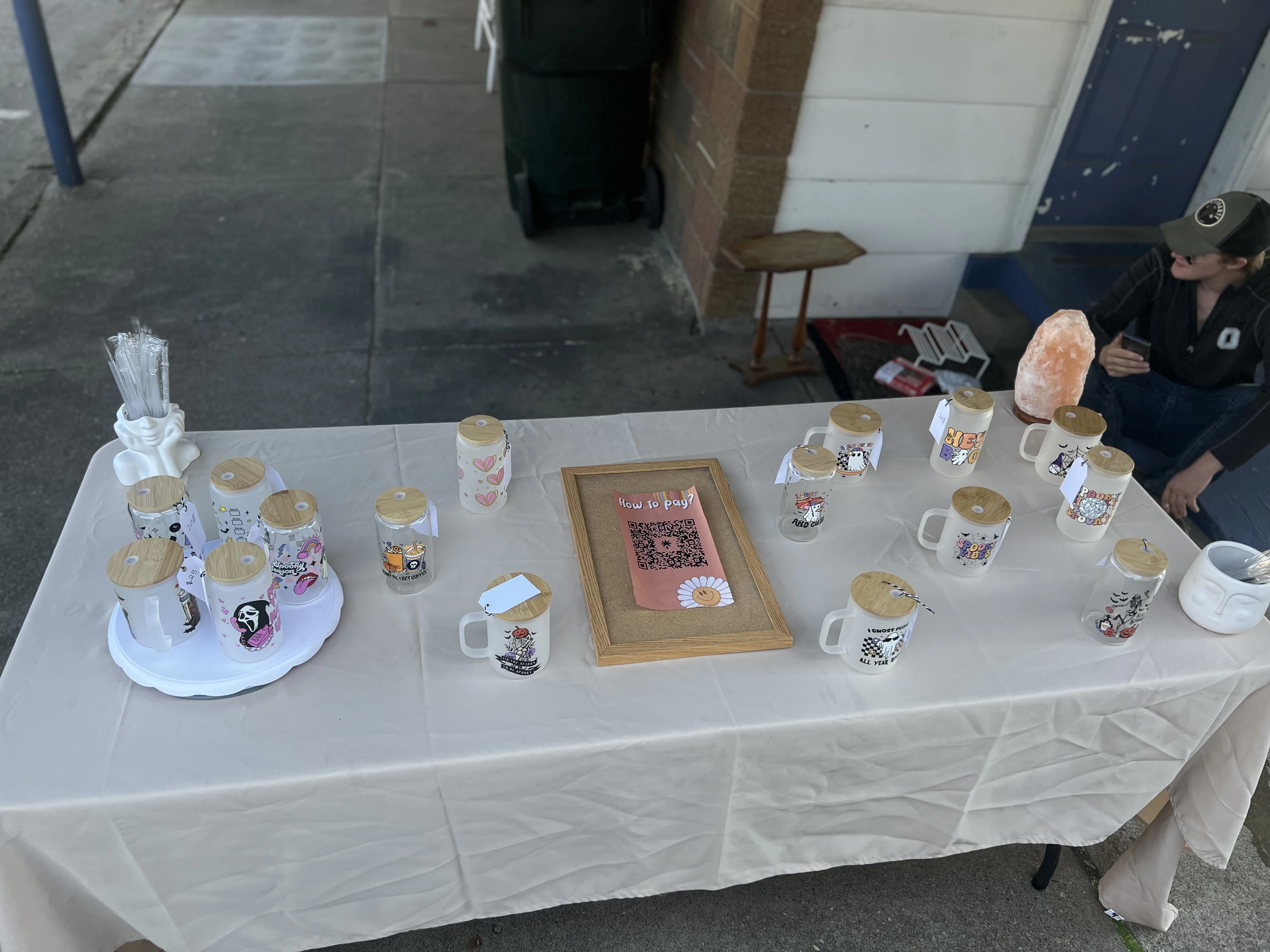Gracie’s Hippy Shack booth setup 1