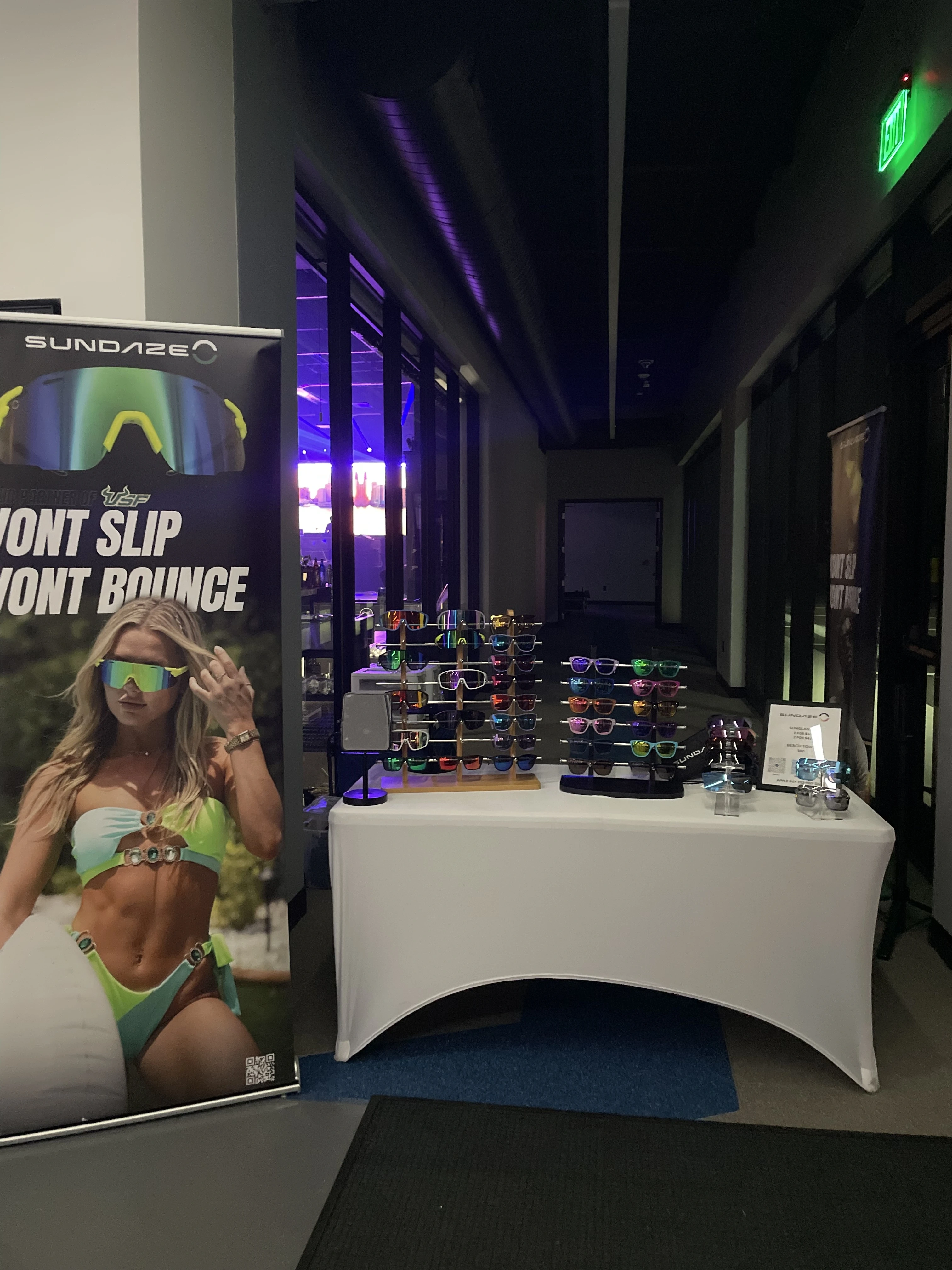 E Moran booth setup 2