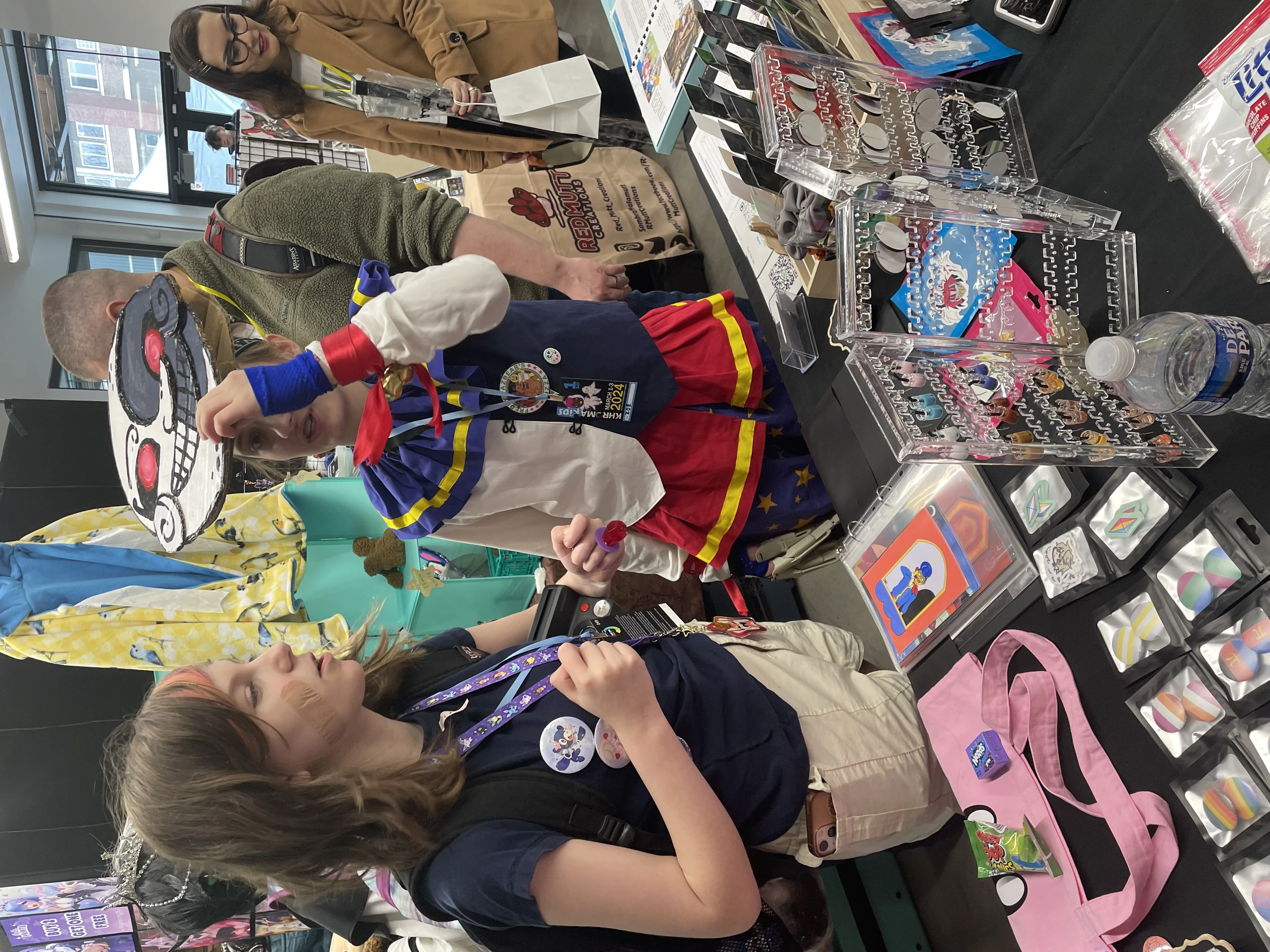 Nat & Kee Customs booth setup 2
