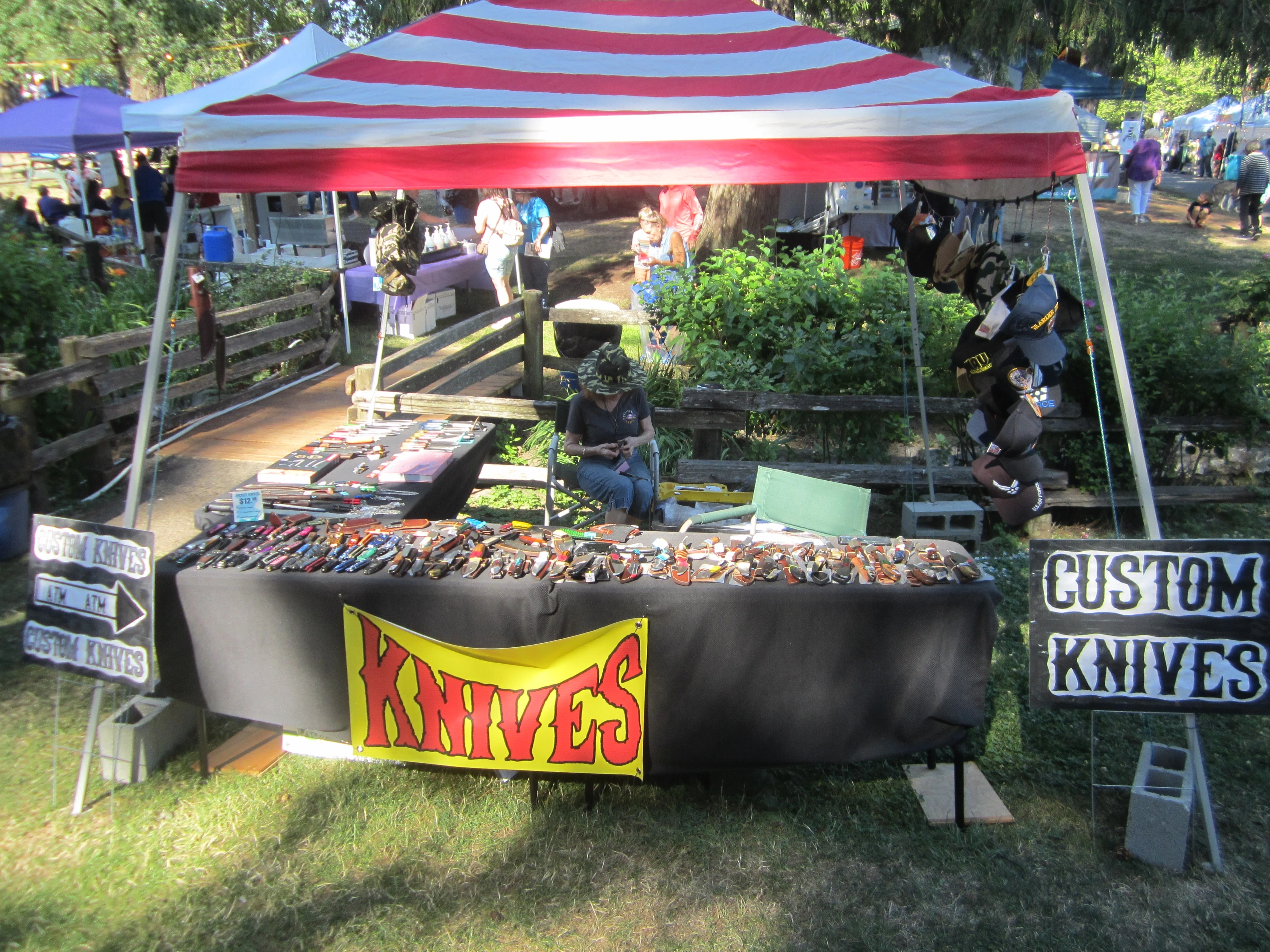 Custom Knives booth setup 1