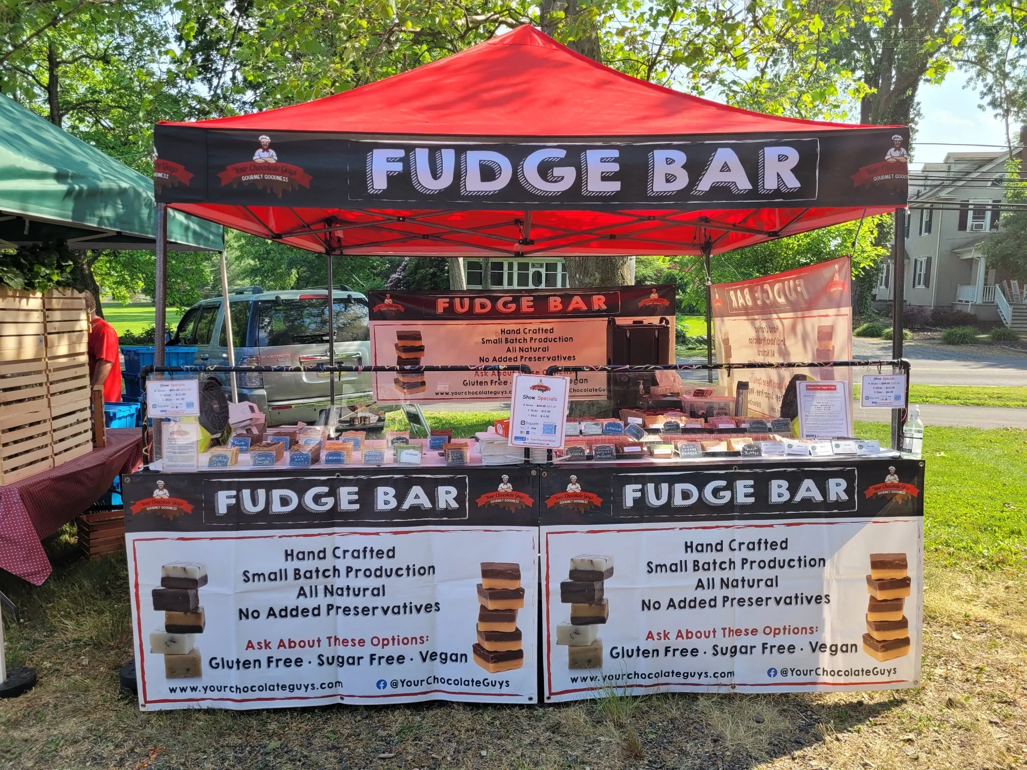 Mike Galanti booth setup 1