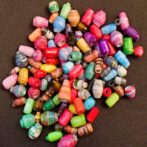 Paper Beads By LaLa, LLC logo
